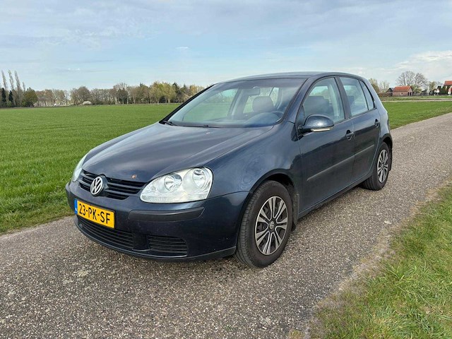 Volkswagen - 2004 - golf - 1.6 fsi trendline - 23-pk-sf - afbeelding 1 van  8