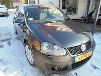 Volkswagen - 2004 - golf - 1.6 fsi trendline - 95-pk-hl - afbeelding 6 van  13