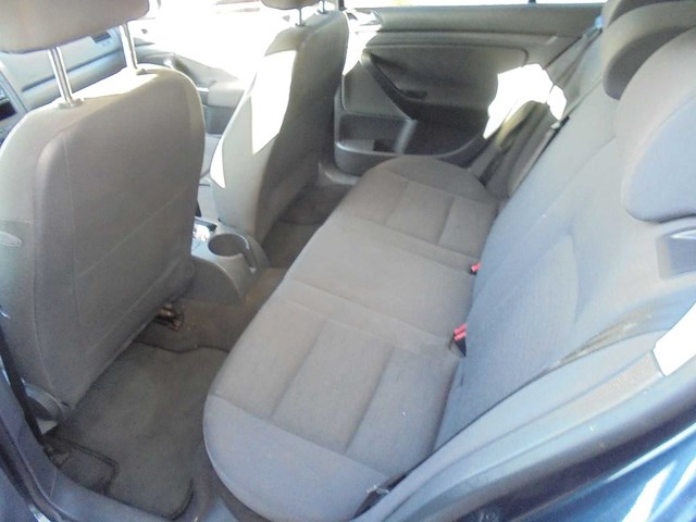 Volkswagen - 2004 - golf - 1.6 fsi trendline - 95-pk-hl - afbeelding 10 van  13