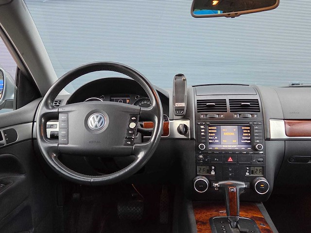 Volkswagen - 2004 - touareg - 3.2 v6 - 28-pn-fs - afbeelding 5 van  21