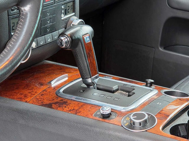 Volkswagen - 2004 - touareg - 3.2 v6 - 28-pn-fs - afbeelding 8 van  21