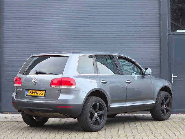 Volkswagen - 2004 - touareg - 3.2 v6 - 28-pn-fs - afbeelding 17 van  21
