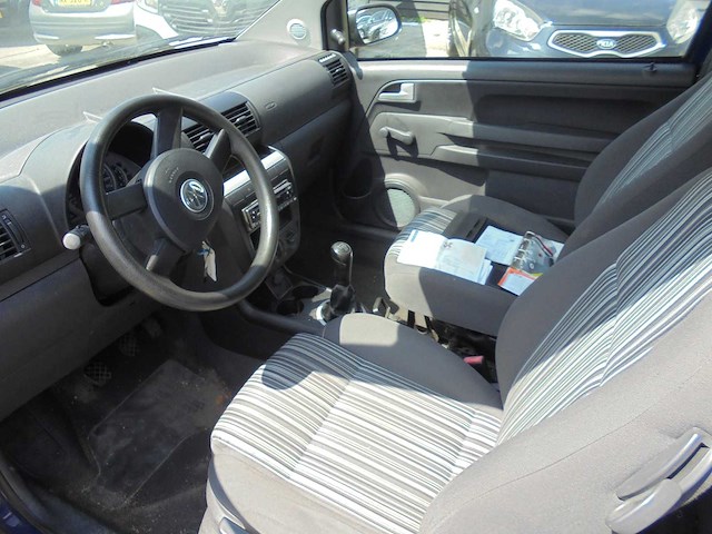 Volkswagen - 2005 - fox - 1.2 trendline - 54-rt-lv - afbeelding 7 van  11