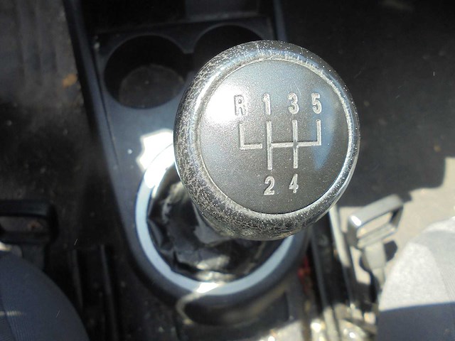 Volkswagen - 2005 - fox - 1.2 trendline - 54-rt-lv - afbeelding 8 van  11