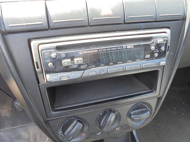 Volkswagen - 2005 - fox - 1.2 trendline - 54-rt-lv - afbeelding 10 van  11