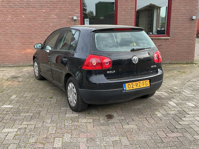 Volkswagen - 2005 - golf - 1.6 fsi turijn - personenauto - afbeelding 3 van  11