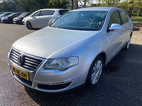 Volkswagen - 2005 - passat - 2.0 tdi comfortline - 10-rl-bh - afbeelding 1 van  15