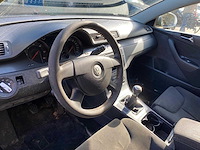 Volkswagen - 2005 - passat - 2.0 tdi comfortline - 10-rl-bh - afbeelding 8 van  15