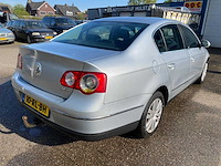 Volkswagen - 2005 - passat - 2.0 tdi comfortline - 10-rl-bh - afbeelding 10 van  15