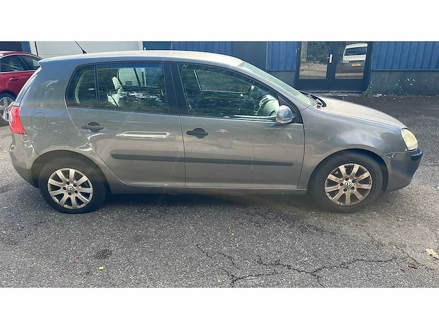 Volkswagen - 2006 - golf - 2.0 fsi comfortline - personenauto - afbeelding 15 van  20