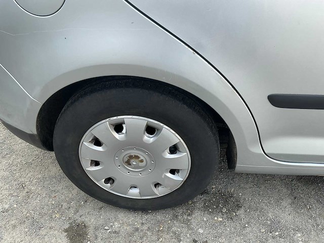 Volkswagen - 2006 - golf plus - 1.4 fsi bns line - personenauto (96-sl-ff) - afbeelding 15 van  27