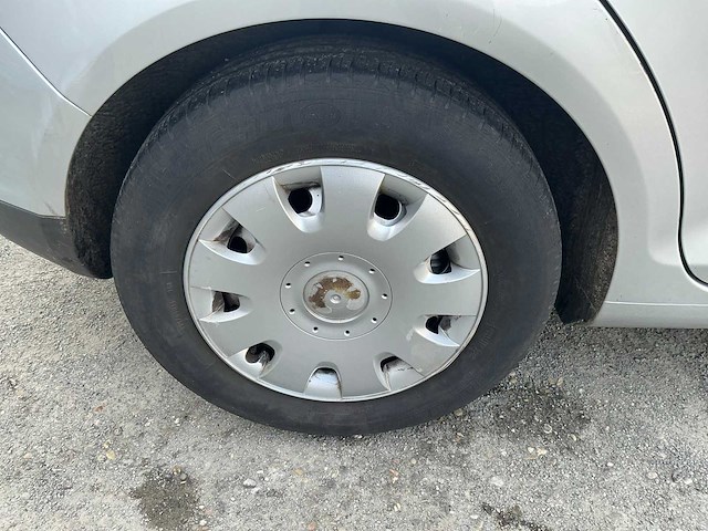 Volkswagen - 2006 - golf plus - 1.4 fsi bns line - personenauto (96-sl-ff) - afbeelding 19 van  27