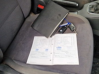 Volkswagen - 2006 - jetta - 1.6 fsi comfortline - 45-tj-zb - afbeelding 14 van  21