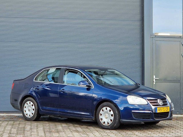 Volkswagen - 2006 - jetta - 1.6 fsi comfortline - 45-tj-zb - afbeelding 15 van  21