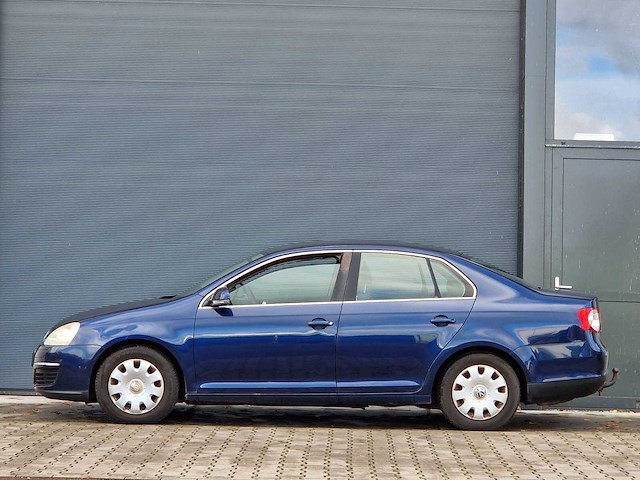 Volkswagen - 2006 - jetta - 1.6 fsi comfortline - 45-tj-zb - afbeelding 20 van  21