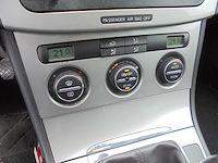 Volkswagen - 2006 - passat - 2.0 fsi comfortline - 54-sk-hh - afbeelding 2 van  6