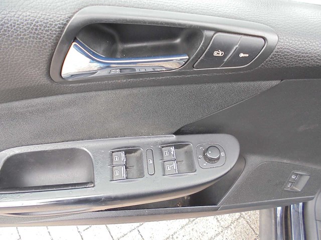 Volkswagen - 2006 - passat - 2.0 fsi comfortline - 54-sk-hh - afbeelding 7 van  7