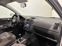 Volkswagen - 2006 - polo - 1.2-12v trendline 86-zkz-5 - afbeelding 3 van  16