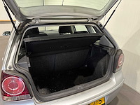 Volkswagen - 2006 - polo - 1.2-12v trendline 86-zkz-5 - afbeelding 8 van  16