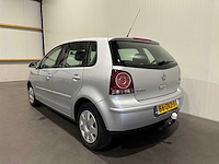 Volkswagen - 2006 - polo - 1.2-12v trendline 86-zkz-5 - afbeelding 10 van  16