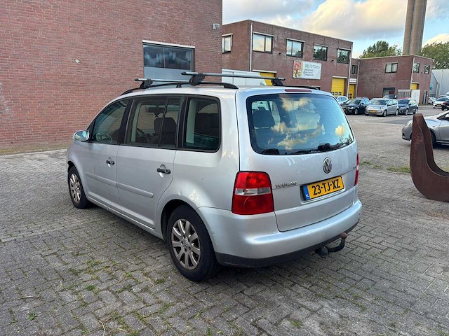 Volkswagen - 2006 - touran - 1.6-16v fsi 7 persoons - personenauto - afbeelding 9 van  15