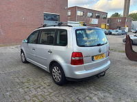 Volkswagen - 2006 - touran - 1.6-16v fsi 7 persoons - personenauto - afbeelding 9 van  15