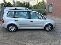 Volkswagen - 2006 - touran - 1.6-16v fsi 7 persoons - personenauto - afbeelding 12 van  15
