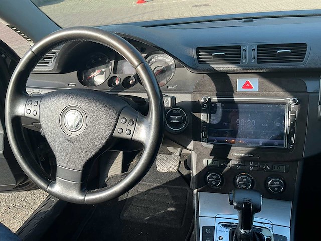 Volkswagen - 2007 - passat variant - 3.2 v6 comfortl. 4m - personenauto (xd-761-p) - afbeelding 2 van  22