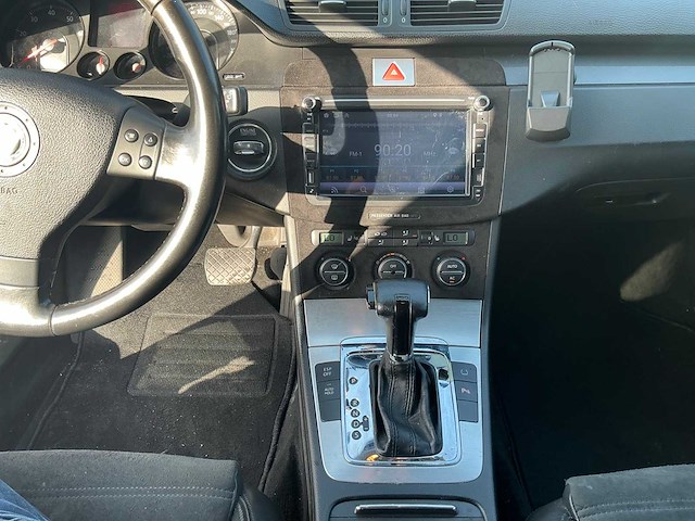 Volkswagen - 2007 - passat variant - 3.2 v6 comfortl. 4m - personenauto (xd-761-p) - afbeelding 4 van  22