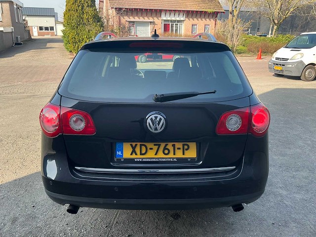 Volkswagen - 2007 - passat variant - 3.2 v6 comfortl. 4m - personenauto (xd-761-p) - afbeelding 18 van  22