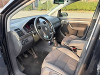 Volkswagen - 2007 - touran - 1.4 tsi trendline - personenauto - afbeelding 3 van  31
