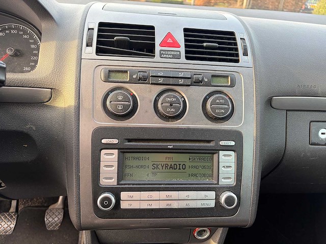 Volkswagen - 2007 - touran - 1.4 tsi trendline - personenauto - afbeelding 6 van  31