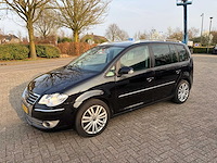 Volkswagen - 2007 - touran - 1.4 tsi trendline - personenauto - afbeelding 23 van  31