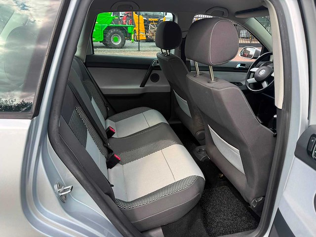 Volkswagen - 2008 - polo - 1.4-16v cross - personenauto - 09-xvn-5 - afbeelding 6 van  15