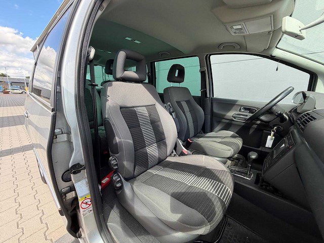 Volkswagen - 2008 - sharan - 1.9 tdi trendline - personenauto - afbeelding 3 van  26