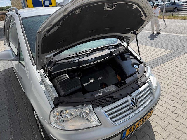 Volkswagen - 2008 - sharan - 1.9 tdi trendline - personenauto - afbeelding 19 van  26