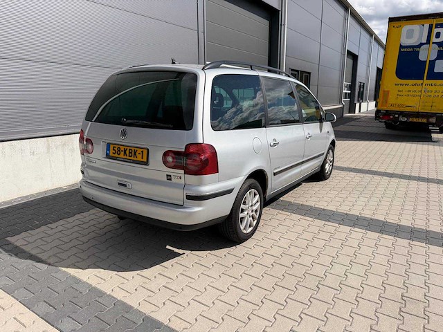 Volkswagen - 2008 - sharan - 1.9 tdi trendline - personenauto - afbeelding 23 van  26