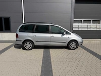 Volkswagen - 2008 - sharan - 1.9 tdi trendline - personenauto - afbeelding 21 van  26