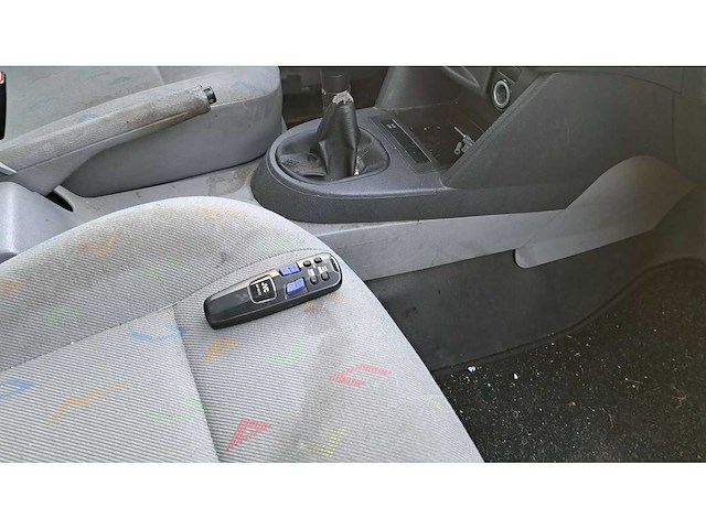 Volkswagen - 2009 - caddy - 2.0 sdi - 78-vzk-4 - afbeelding 7 van  18