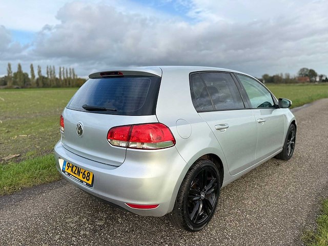 Volkswagen - 2009 - golf - 1.6 comfortline - 9-kzn-68 - afbeelding 8 van  12