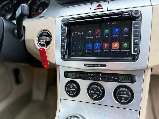 Volkswagen - 2009 - passat - 1.4 tsi highl. bluem - 96-kbf-7 - afbeelding 5 van  16