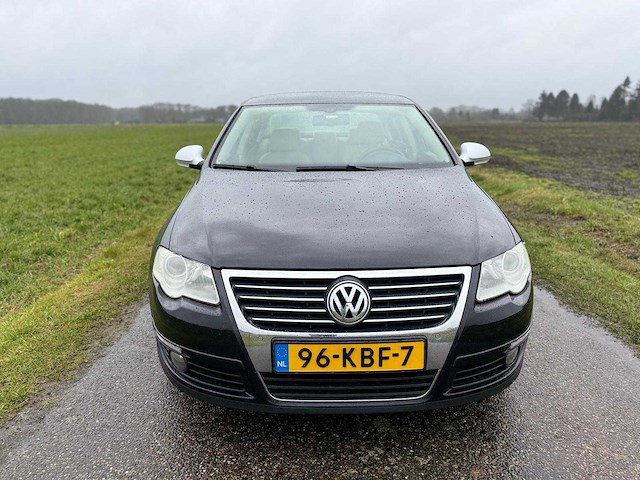 Volkswagen - 2009 - passat - 1.4 tsi highl. bluem - 96-kbf-7 - afbeelding 9 van  16