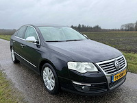 Volkswagen - 2009 - passat - 1.4 tsi highl. bluem - 96-kbf-7 - afbeelding 10 van  16