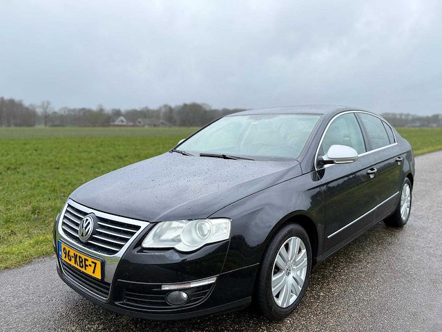 Volkswagen - 2009 - passat - 1.4 tsi highl. bluem - 96-kbf-7 - afbeelding 16 van  16