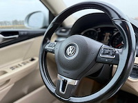 Volkswagen - 2009 - passat - 1.4 tsi highl. bluem - personenauto - afbeelding 3 van  17