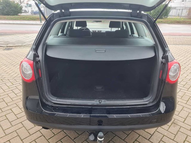 Volkswagen - 2009 - passat variant - 1.4 tsi comfortline - jz-738-t - afbeelding 12 van  16
