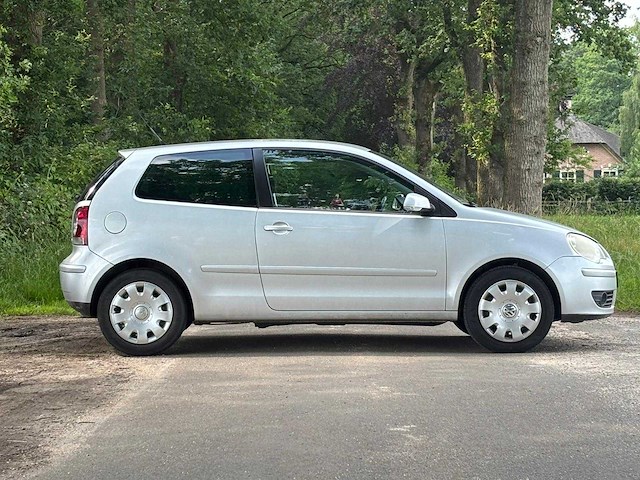 Volkswagen - 2009 - polo - 1.4-16v comfortline - 02-jhp-2 - personenauto - afbeelding 17 van  20