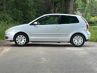 Volkswagen - 2009 - polo - 1.4-16v comfortline - 02-jhp-2 - personenauto - afbeelding 18 van  20