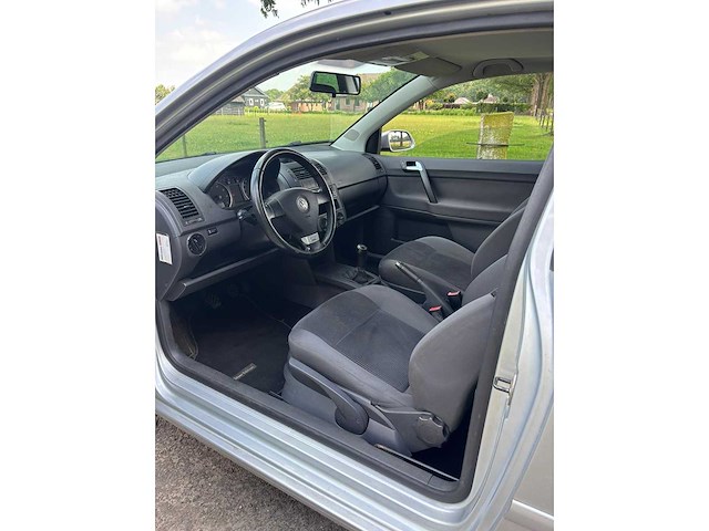 Volkswagen - 2009 - polo - 1.4-16v comfortline - 02-jhp-2 - personenauto - afbeelding 19 van  20