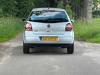 Volkswagen - 2009 - polo - 1.4-16v comfortline - 02-jhp-2 - personenauto - afbeelding 15 van  19